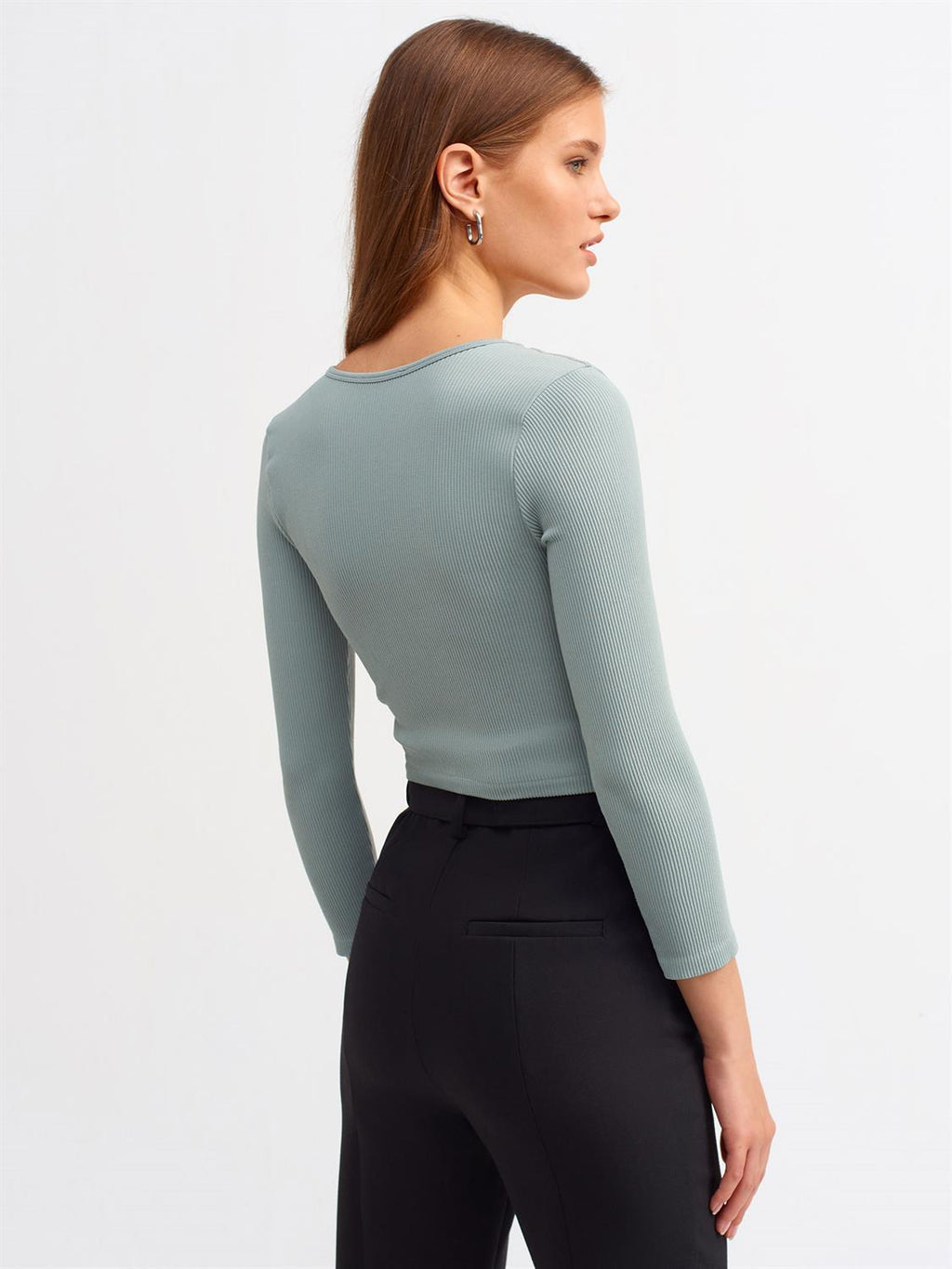Pool Neck Long Sleeve Crop Top