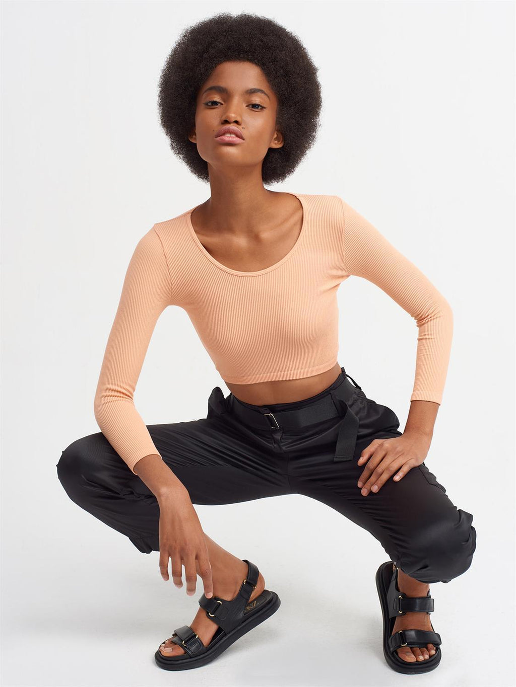 Pool Neck Long Sleeve Crop Top