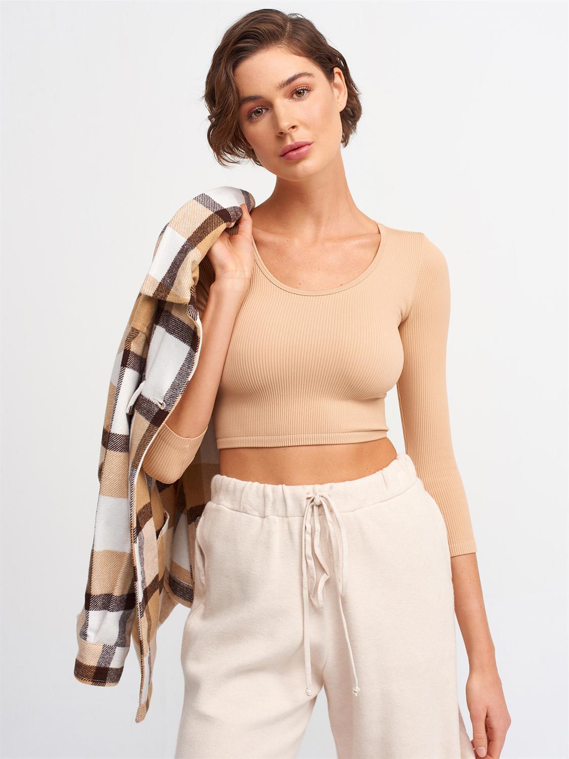 Pool Neck Long Sleeve Crop Top